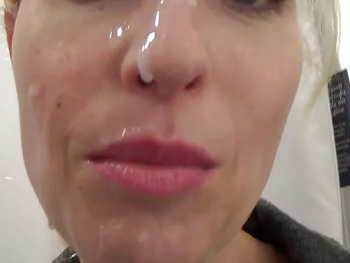 Bootylicious र buxom ...