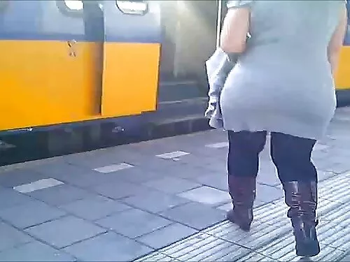 कडा र मासुयुक्त डिक  ...